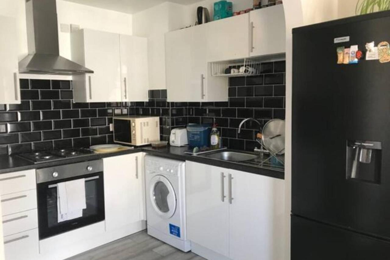 Lovely Victorian Flat For 6 In Stoke Newington London Exteriör bild